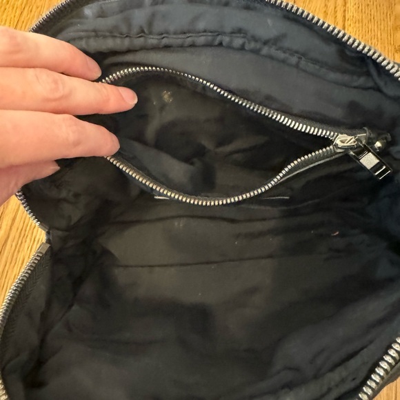Alexander wang Brenda bag
In great condition - Picture 8 of 8